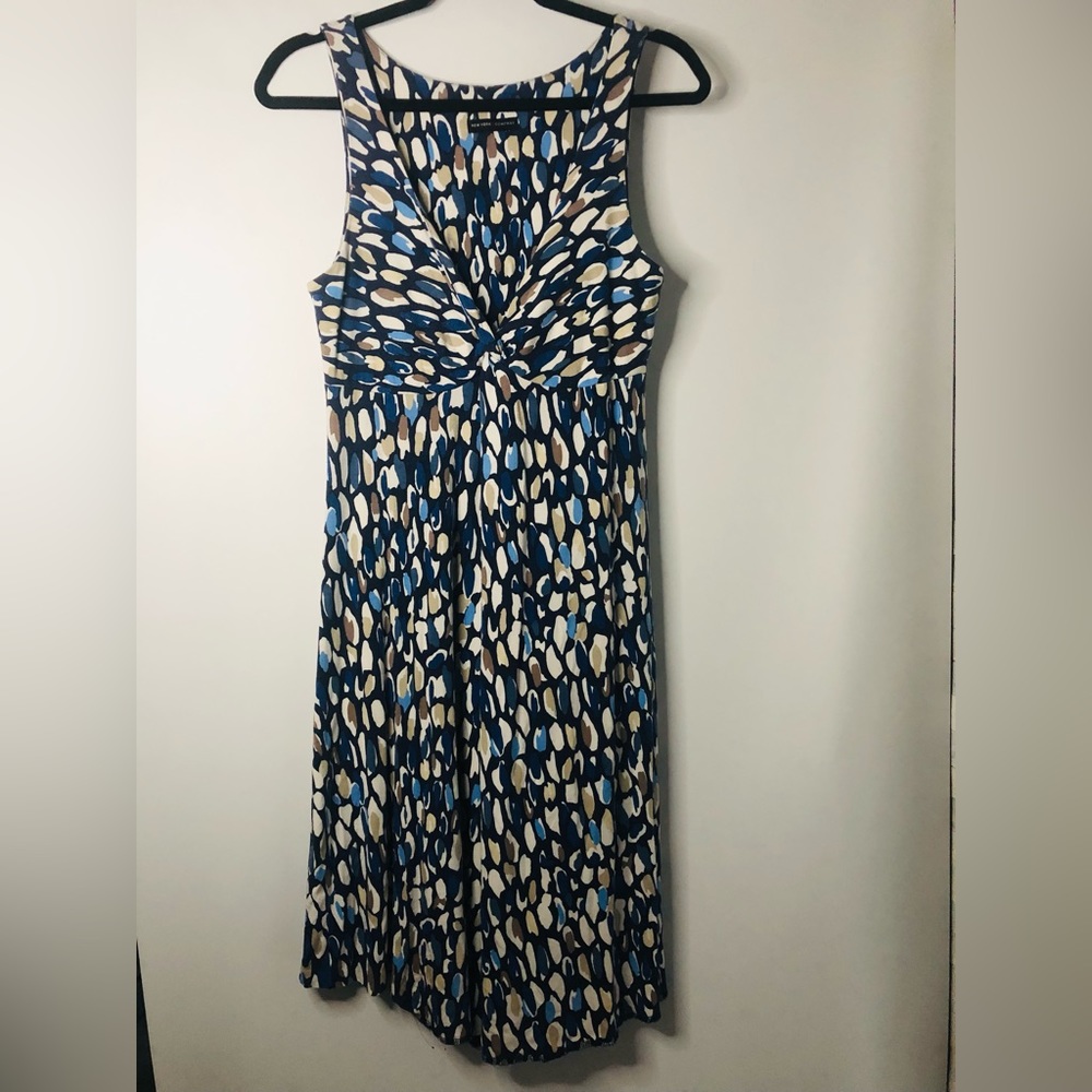 NY & Company V-Neck Sleeveless pull over dress Blue white